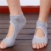 ถุงเท้ากันลื่น anti slip socks ยึดเกาะ grip socks โยคะ yoga พิลาทิส pilates คอร์บลาสต์ core blast แทรมโพลีน trampoline